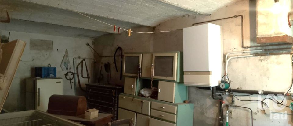 House 16 rooms of 240 m² in Conzano (15030)