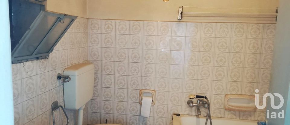 House 16 rooms of 240 m² in Conzano (15030)