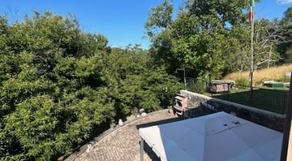 Casale 9 locali di 190 m² in Carro (19012)