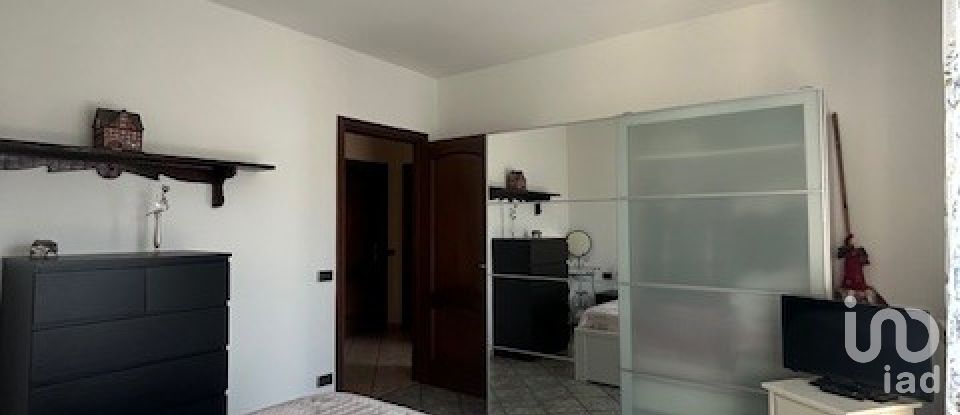 Farm 9 rooms of 190 m² in Carro (19012)