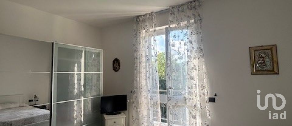 Farm 9 rooms of 190 m² in Carro (19012)