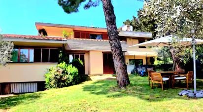 Casa indipendente / Villa 3 locali di 135 m² in Firenze (50139)