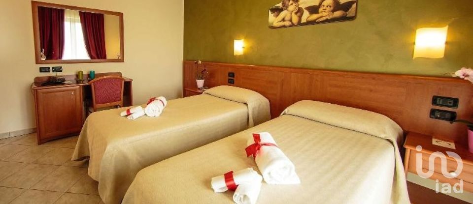 Hotel-ristorante di 700 m² in Mozzagrogna (66030)