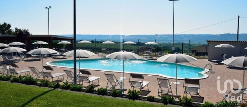 Hotel-ristorante di 700 m² in Mozzagrogna (66030)