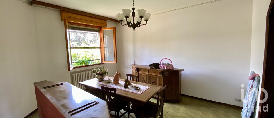 Traditional house 7 rooms of 160 m² in Novi di Modena (41016)