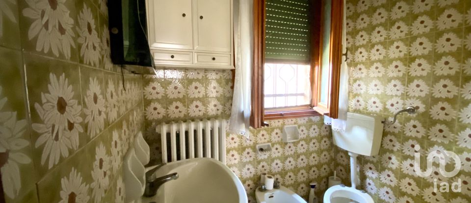 Traditional house 7 rooms of 160 m² in Novi di Modena (41016)