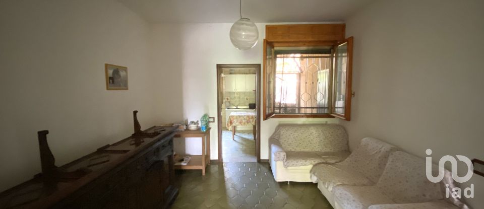 Traditional house 7 rooms of 160 m² in Novi di Modena (41016)