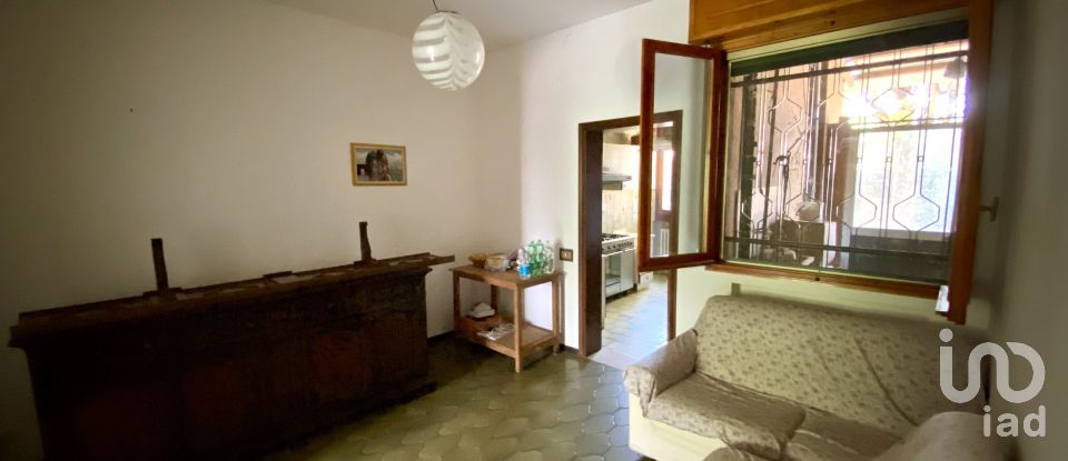 Traditional house 7 rooms of 160 m² in Novi di Modena (41016)