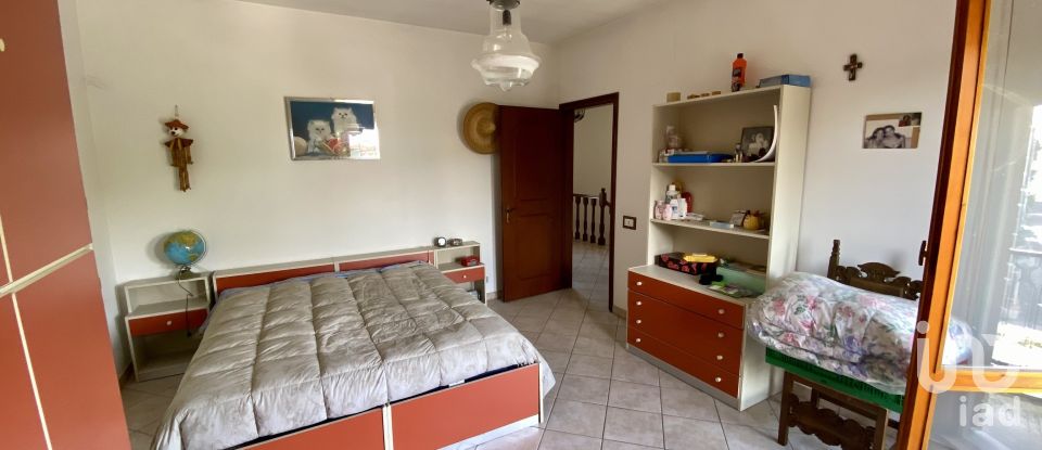 Traditional house 7 rooms of 160 m² in Novi di Modena (41016)