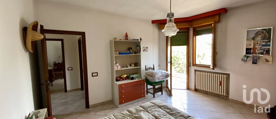 Traditional house 7 rooms of 160 m² in Novi di Modena (41016)