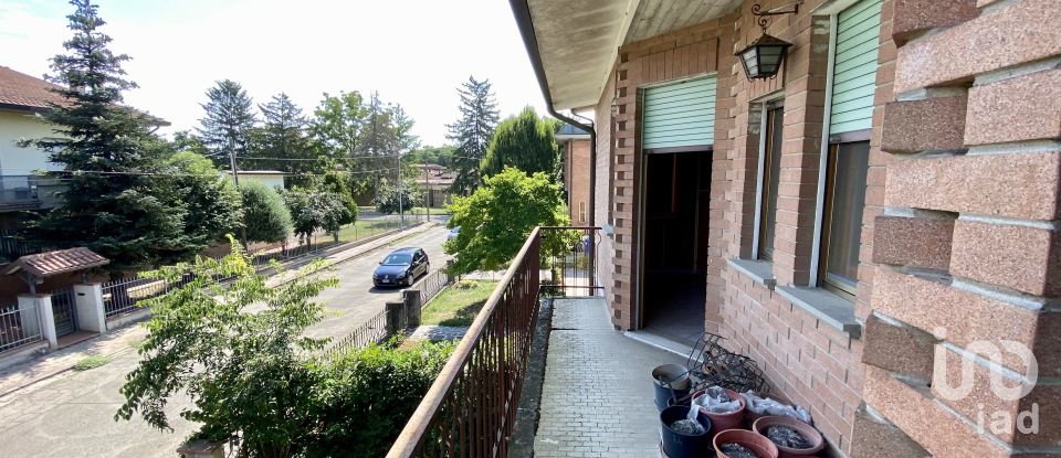 Traditional house 7 rooms of 160 m² in Novi di Modena (41016)