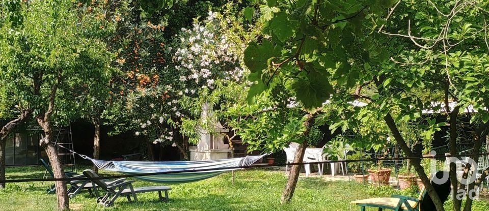 Barn conversion 13 rooms of 441 m² in Vicenza (36100)