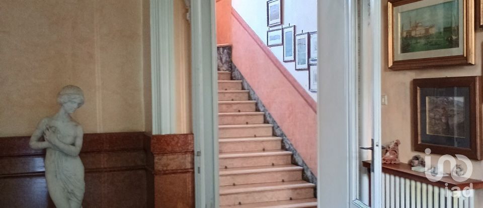 Barn conversion 13 rooms of 441 m² in Vicenza (36100)