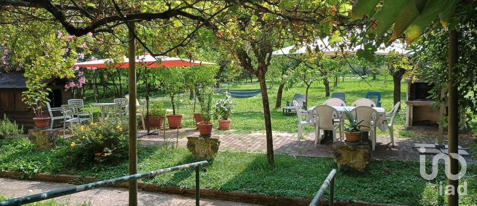 Barn conversion 13 rooms of 441 m² in Vicenza (36100)