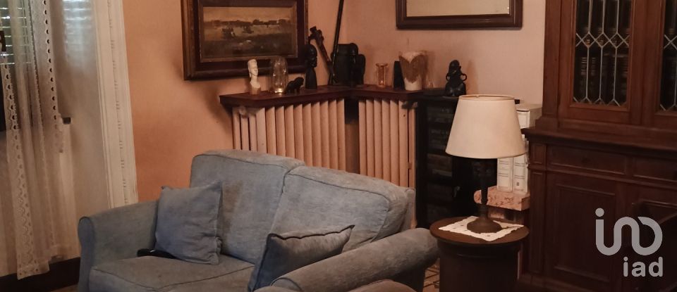 Barn conversion 13 rooms of 441 m² in Vicenza (36100)