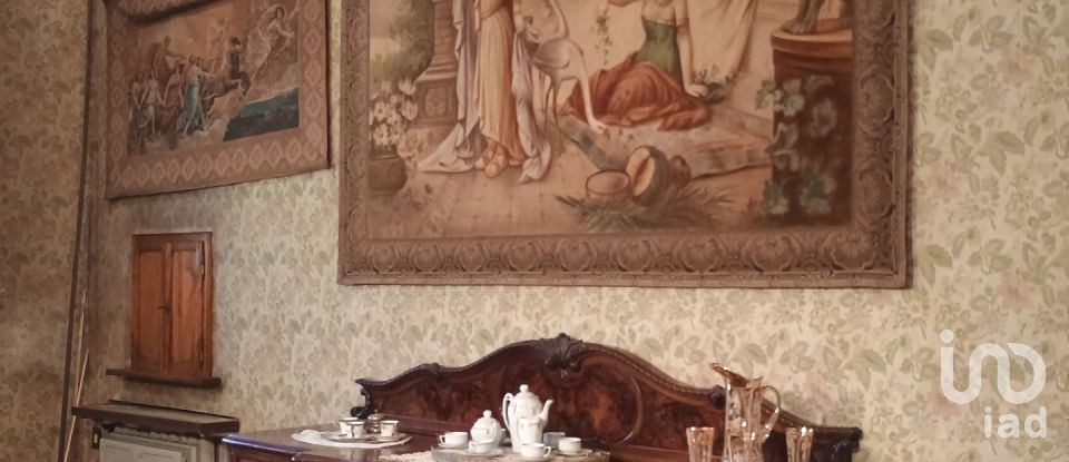 Barn conversion 13 rooms of 441 m² in Vicenza (36100)