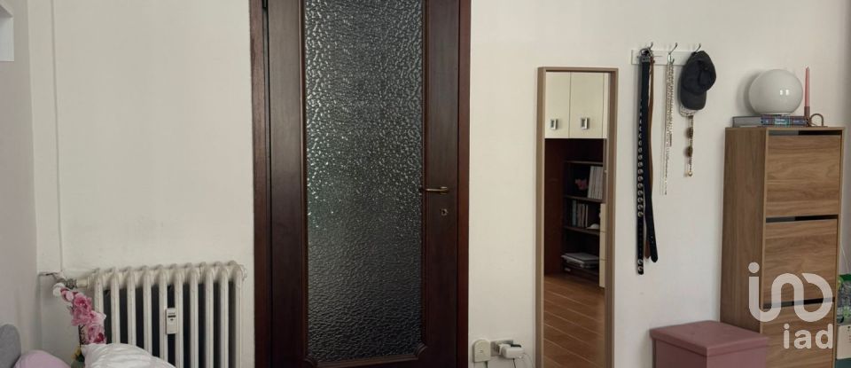 Apartment 5 rooms of 100 m² in Milano (20136)