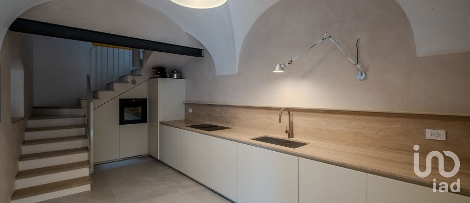 Casa indipendente 7 locali di 196 m² in Castiglione delle Stiviere (46043)