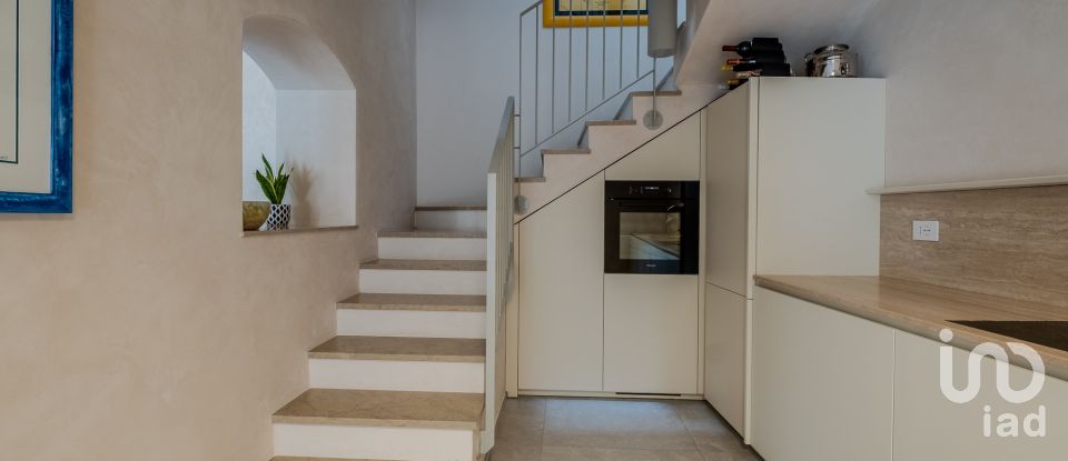 Casa indipendente 7 locali di 196 m² in Castiglione delle Stiviere (46043)