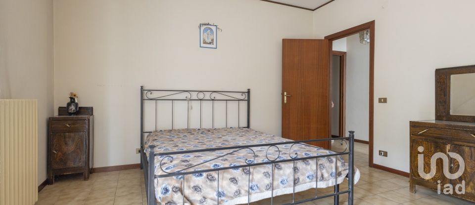 Four-room apartment of 99 m² in Rosora (60030)