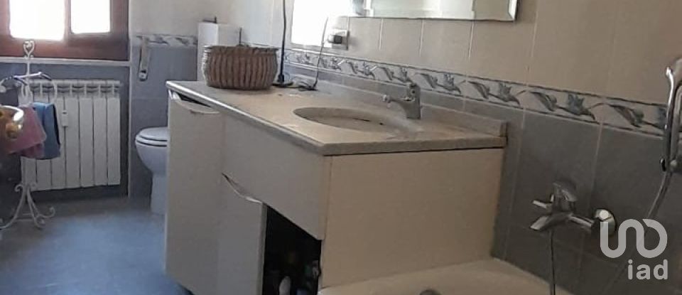 Bilocale di 65 m² a Savona (17100)