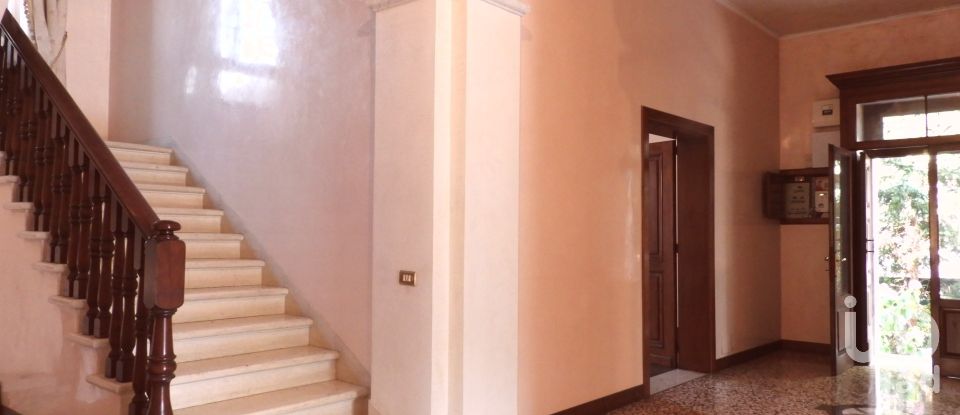 Casale 17 locali di 647 m² in Marostica (36063)