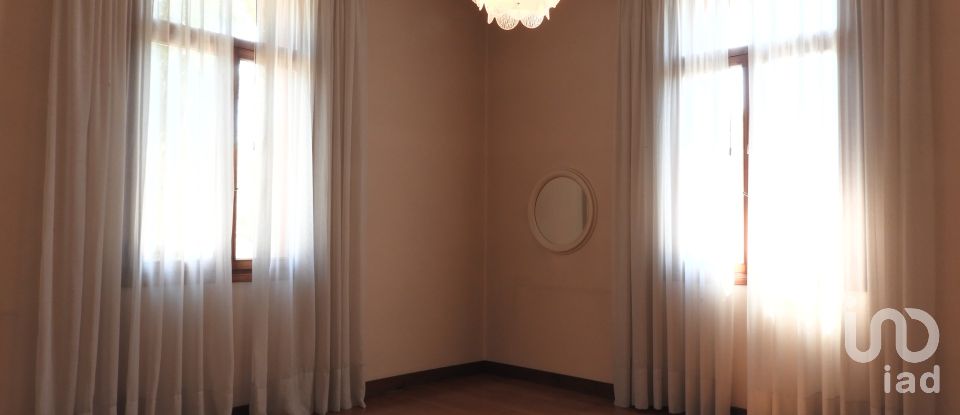 Casale 17 locali di 647 m² in Marostica (36063)