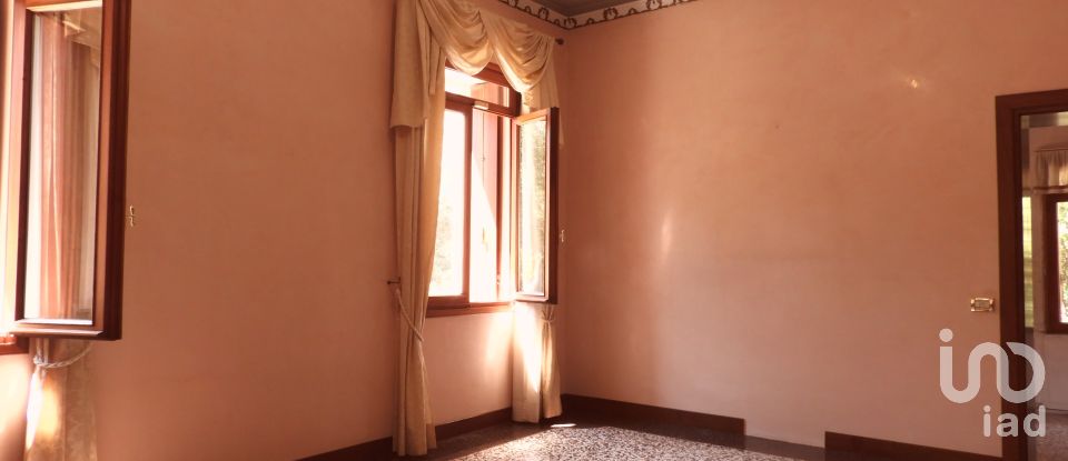 Casale 17 locali di 647 m² in Marostica (36063)