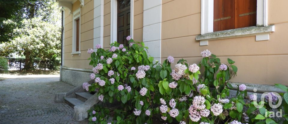 Casale 17 locali di 647 m² in Marostica (36063)