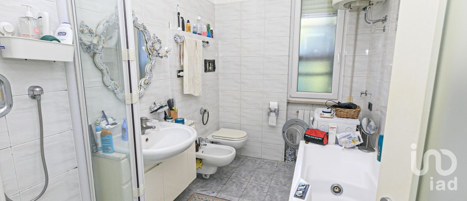 Appartamento 7 locali di 115 m² a Genova (16149)