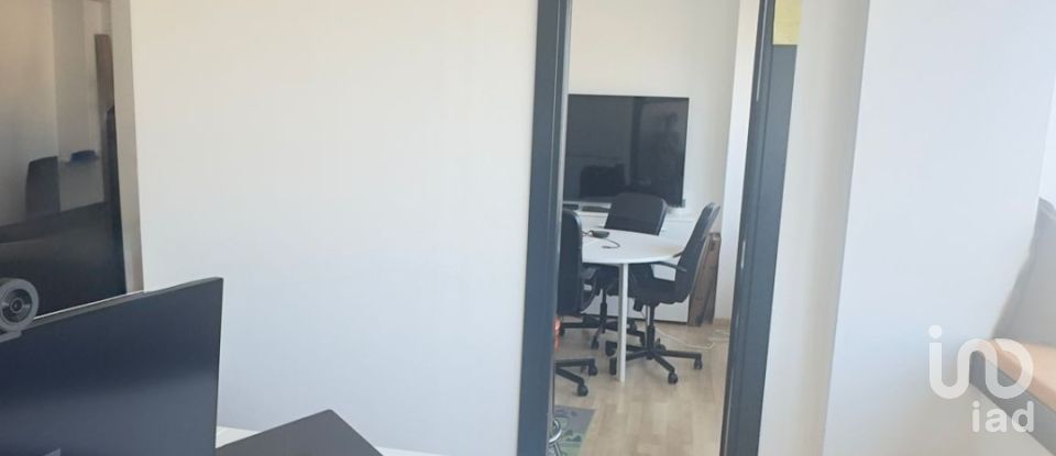 Laboratorio di 50 m² in Genova (16131)