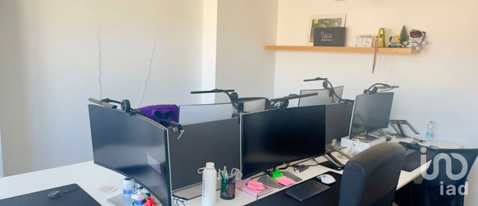 Laboratorio di 50 m² in Genova (16131)