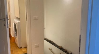 Trilocale di 70 m² a Genova (16167)
