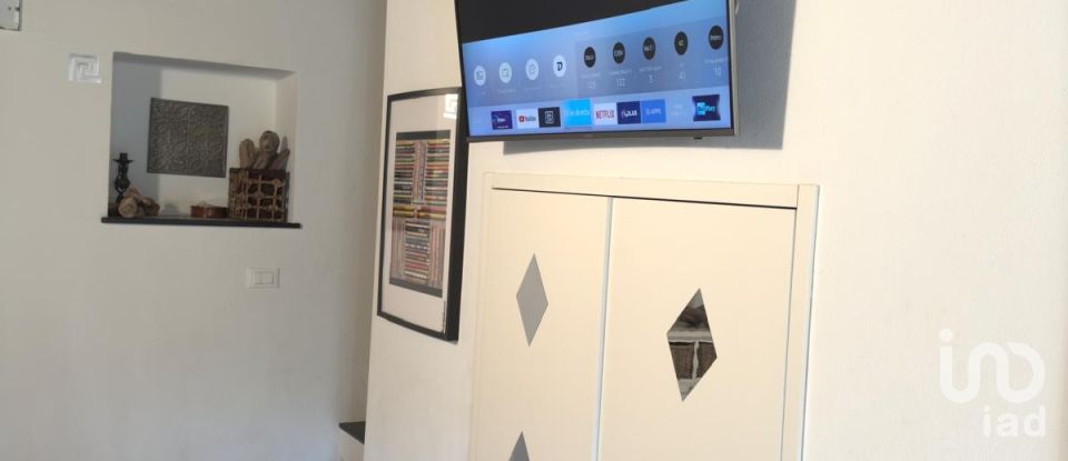 Trilocale di 70 m² a Genova (16167)