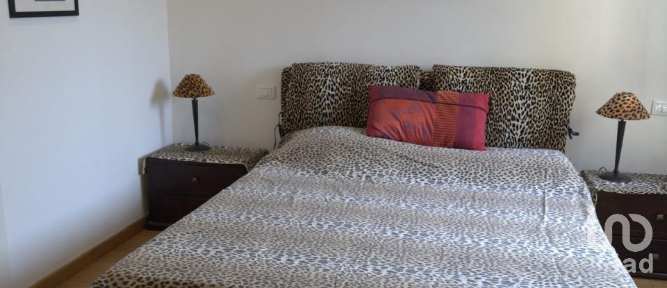 Trilocale di 70 m² a Genova (16167)