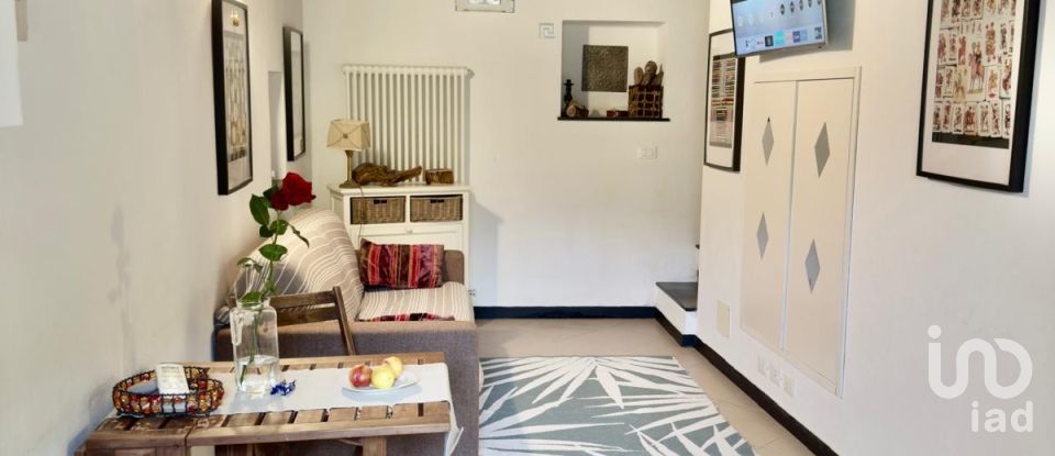 Trilocale di 70 m² a Genova (16167)