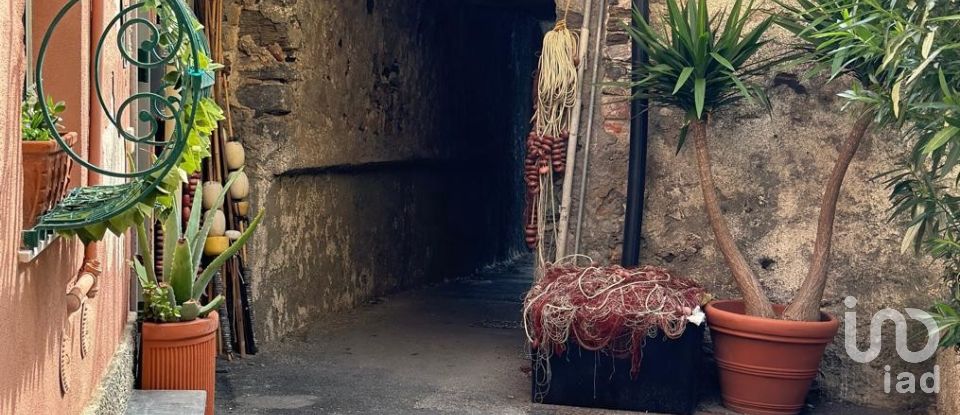 Trilocale di 70 m² a Genova (16167)