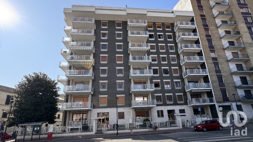 Two-room apartment of 70 m² in Vercelli (13100)