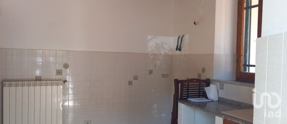 Villa Bifamiliare 5 locali di 158 m² a Savona (17100)