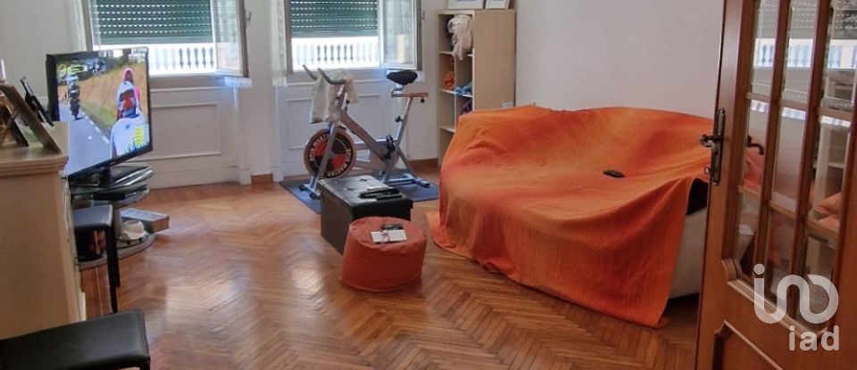 Appartamento 5 locali di 110 m² a Genova (16151)