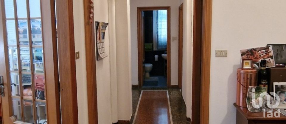 Appartamento 5 locali di 110 m² a Genova (16151)