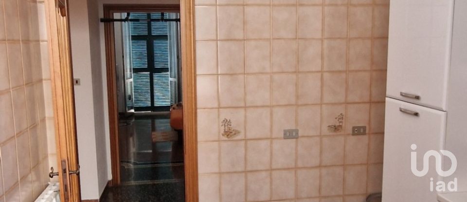 Appartamento 5 locali di 110 m² a Genova (16151)