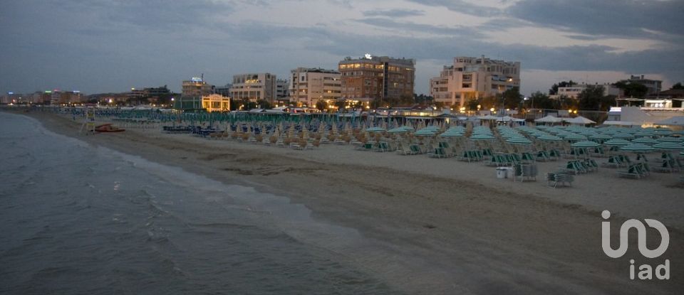Hotel 3 * di 1.064 m² in Senigallia (60019)