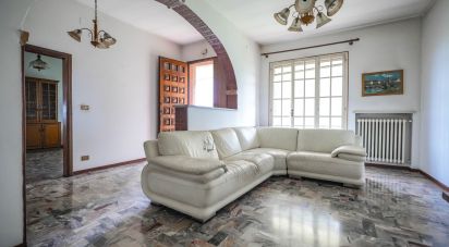 Villa Bifamiliare 4 locali di 195 m² in Migliaro (44020)