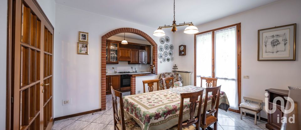 Traditional house 4 rooms of 168 m² in Ferrara (44124)