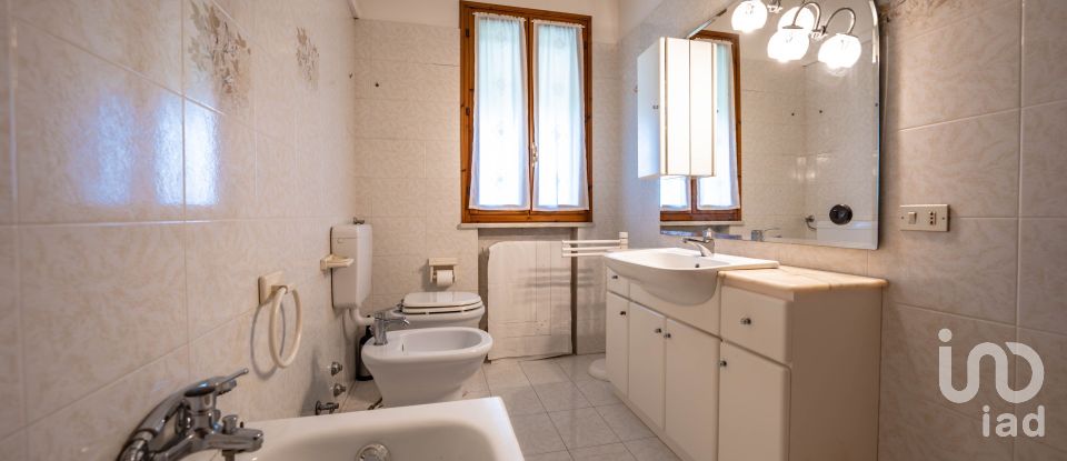 Traditional house 4 rooms of 168 m² in Ferrara (44124)