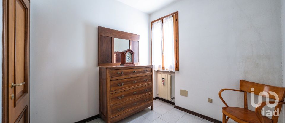 Traditional house 4 rooms of 168 m² in Ferrara (44124)