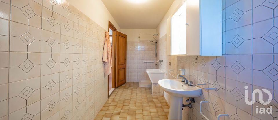 Traditional house 4 rooms of 168 m² in Ferrara (44124)