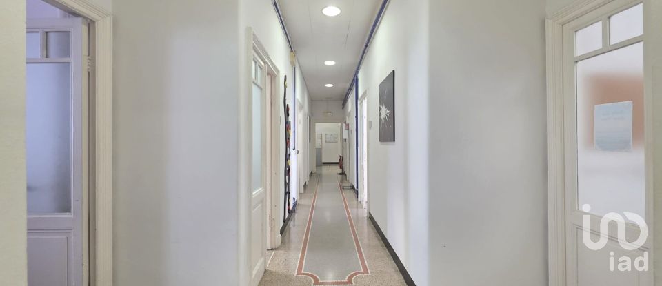 Varie superfici 13 locali di 449 m² a Savona (17100)