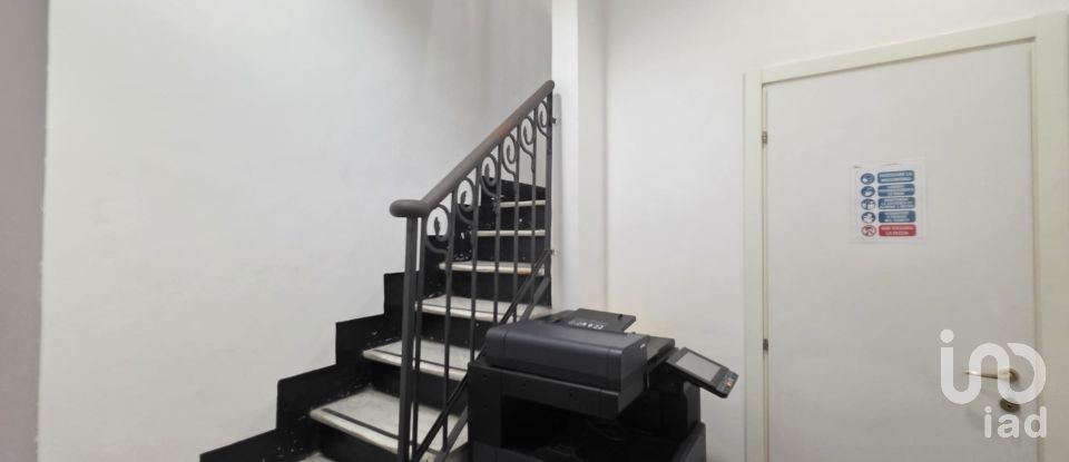 Varie superfici 13 locali di 449 m² a Savona (17100)